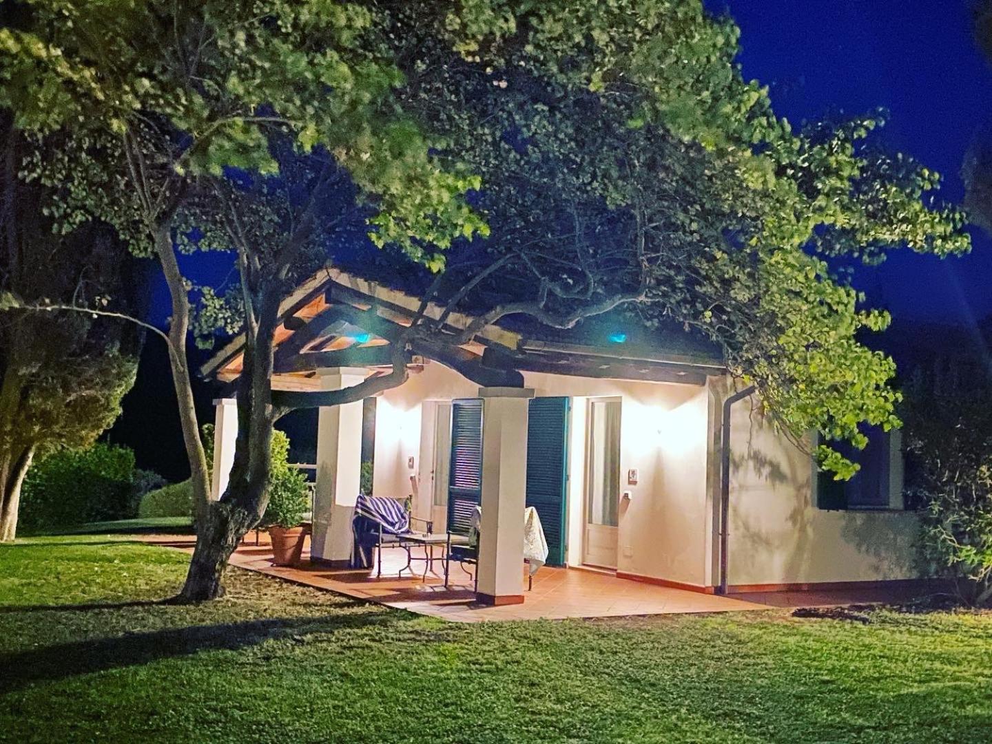Ghiaccio Bosco Guest House Capalbio Exterior photo